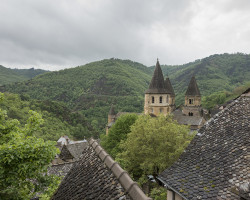 Conques. Conques.