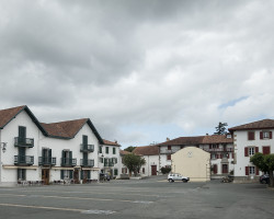 Not very busy in Helette. The grocery store closed in April. Two coffee shops anyway. In the evening, young people practice pelotte, a Basque game. Not very busy in Helette. The grocery store closed in April. Two coffee shops anyway. In the evening, young people practice pelotte, a Basque game.