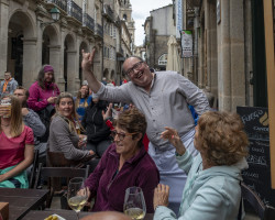 The funny bartender. 20190610-DSC7100